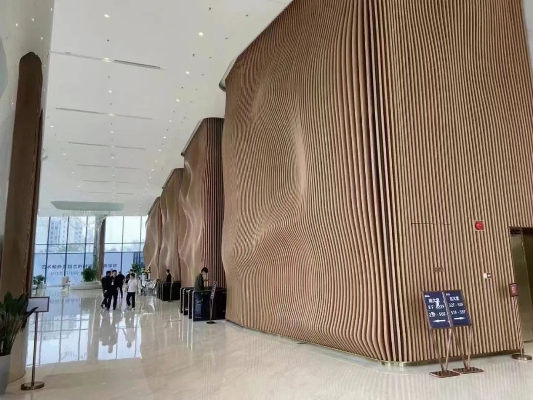 造型鋁板定制，鋁單板的標(biāo)準(zhǔn)厚度！