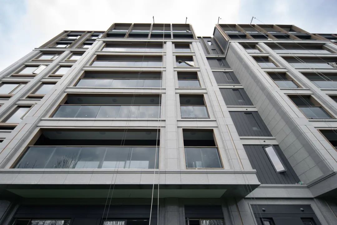 外立面涂料三：成本控制下，做出「金屬質(zhì)感、石材效果」